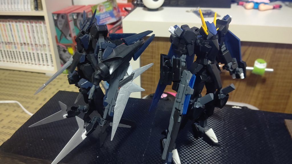 姉妹機(こちらもセラフィムベース)ファイターの方は自立保持可能です…姉妹機も立てなくはないけどスタンドないとキツいですそのうちアップします