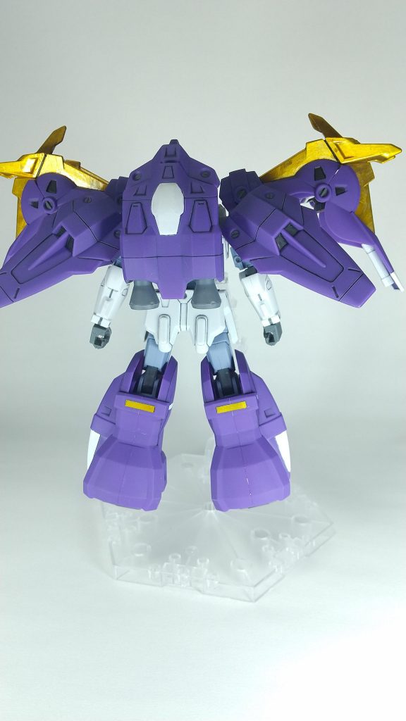 背面です。脚の合わせ目消しが完全に消しきれなかったw