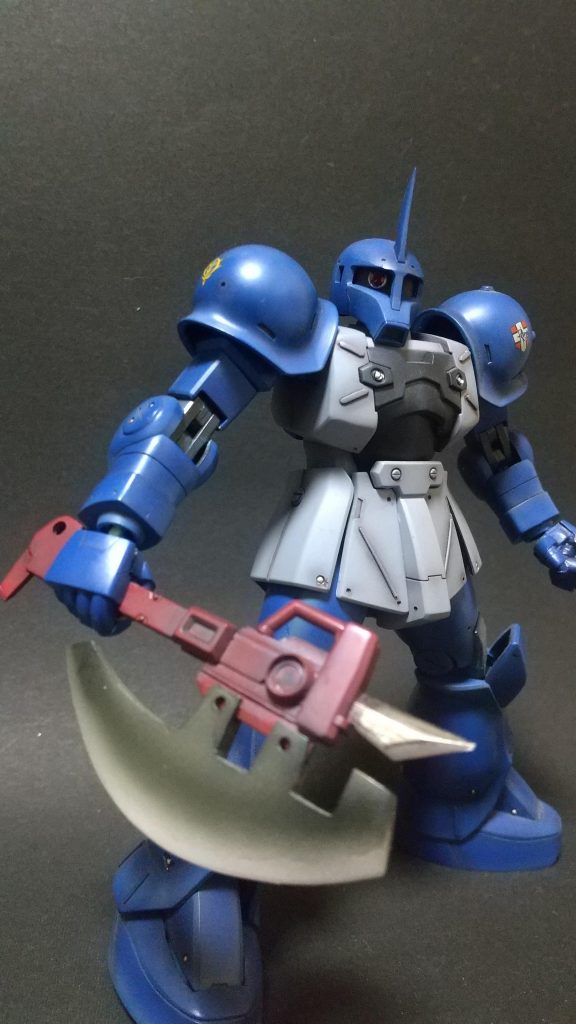 大型ヒートホークは何も参考にせず、確かこんなんだったよねーとプラ板とジャンクでスクラッチ