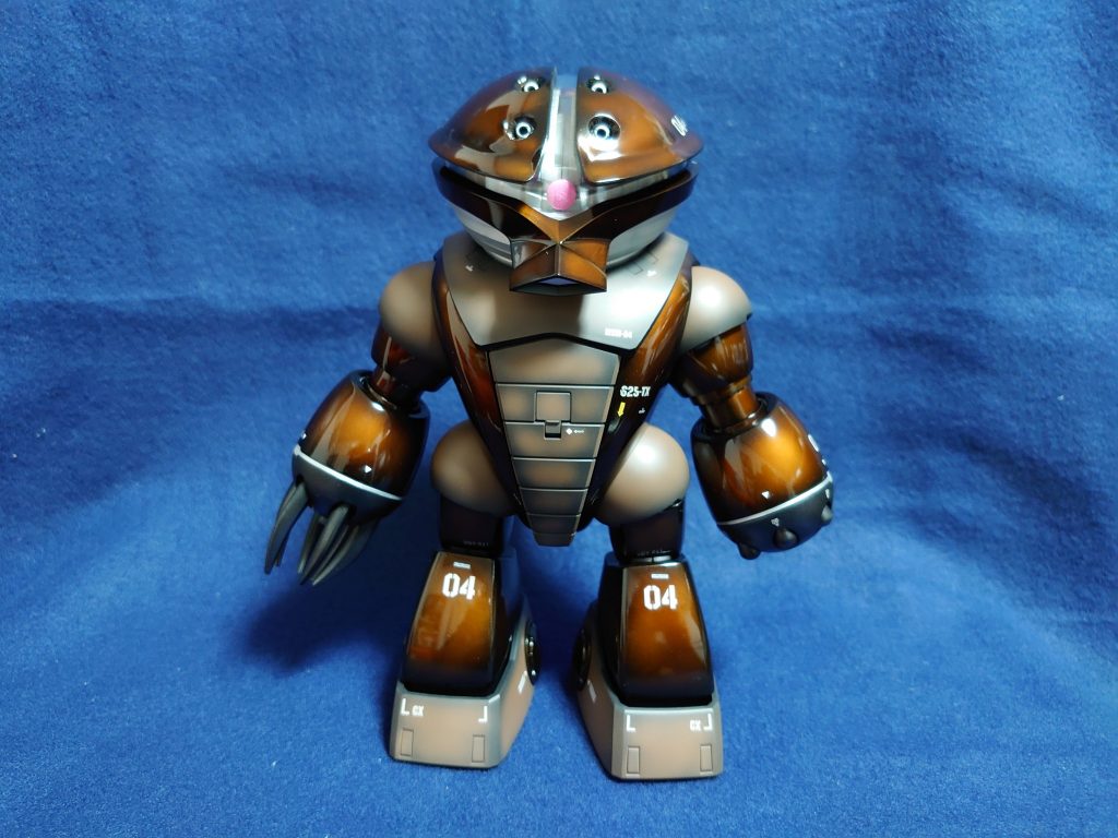 素立ち。ただでさえ太くて重量あるのにグラデーション視覚効果でさらに重く感じます。