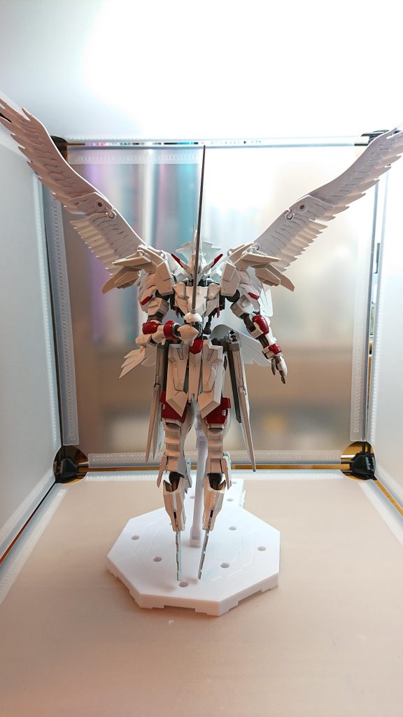 ロザリオフォームウィングが天使の羽に変化した強化形態機体性能が大幅に上昇し光の速さに近いスピードで攻撃を仕掛ける！放つ技は勿論11連撃マザーズロザリオ！