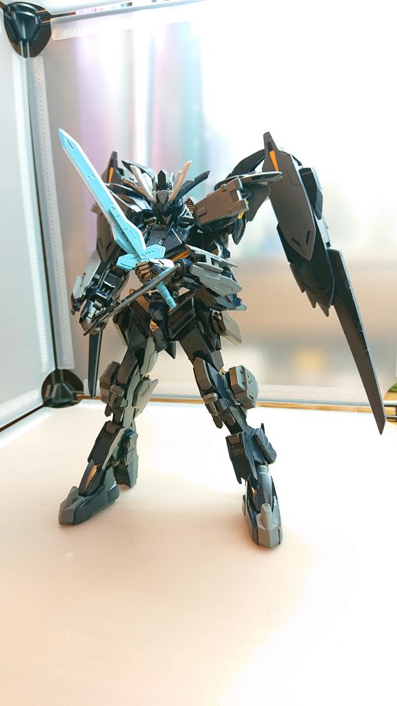 多数の敵を相手にする場合二刀流を駆使して戦闘或いはシステムを使って敵を無力化させる！