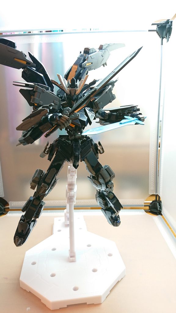 強大な敵には二刀流による連続攻撃を放つ！放つ技は勿論スターバーストストリーム！！