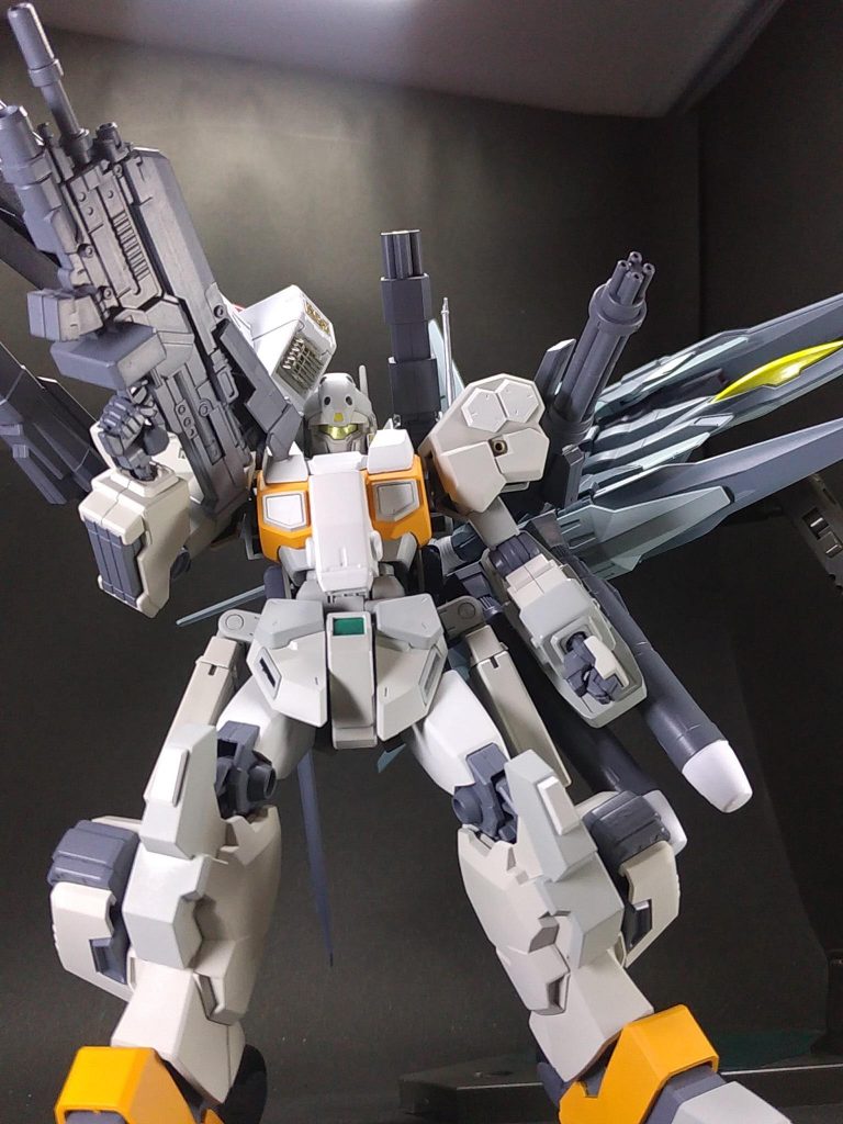 ミッションスタートと同時にヘイムダルは空高く、戦闘エリアぎりぎりまで上昇する。ジェスタ･テュールはヘイムダルからのデータを基に砲撃に適切な位置へ素早く移動。左腕の大型ミサイルを構える、遙か遠くの敵機に向かって･･･。はたして彼らはテュール(勝利のルーン)の名の通り「アスガルド」に勝利をもたらす事ができるのか･･･?ということで、ジェスタ･テュール&ヘイムダルでした( ^^)/