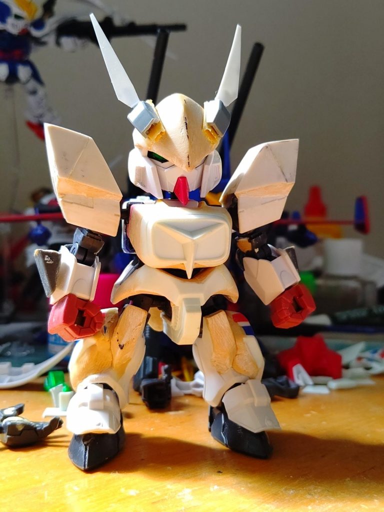 見栄えを考えてショルダーアーマー作ってたんですが、どうしてもバリグナーに近づいていってしまいますｗ