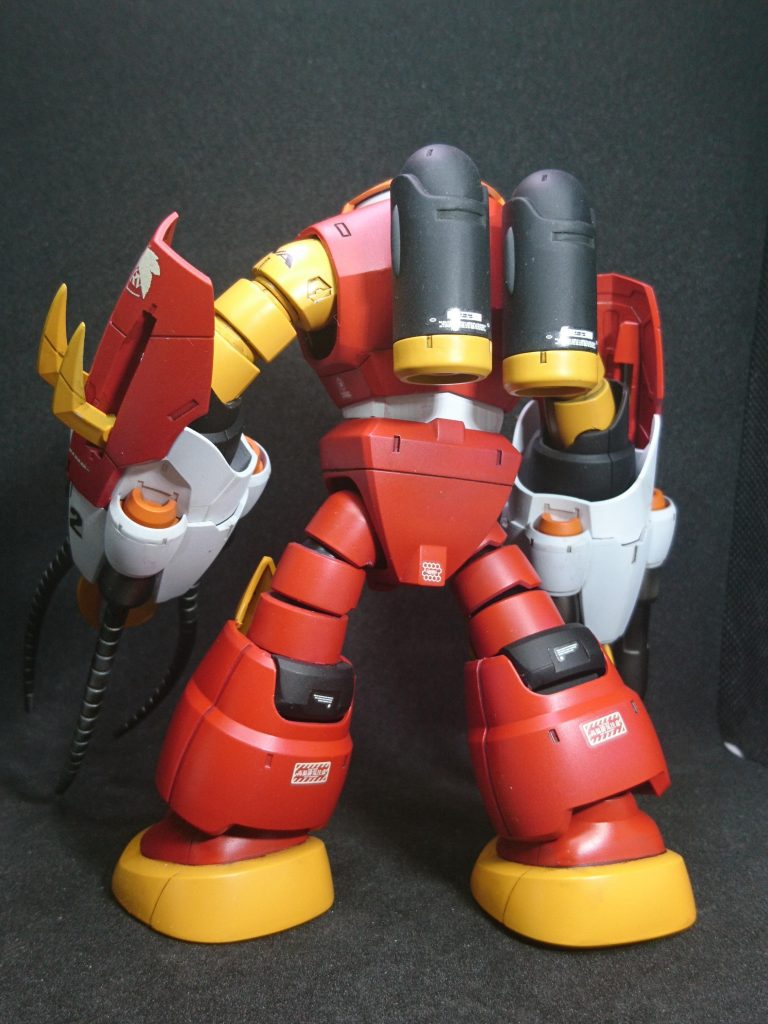 アメイジングズゴックはエヴァンゲリオンと違ってスマートではないので、ジェットアローンに見えます😂