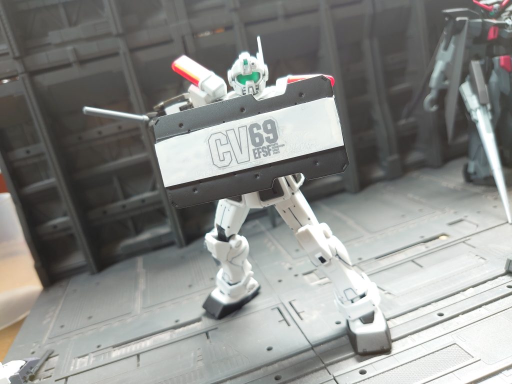 スタンスティｔ...警棒を構えるジムさん