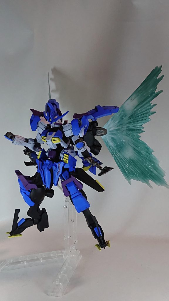 フルパワーモードになり光の翼を出します✨