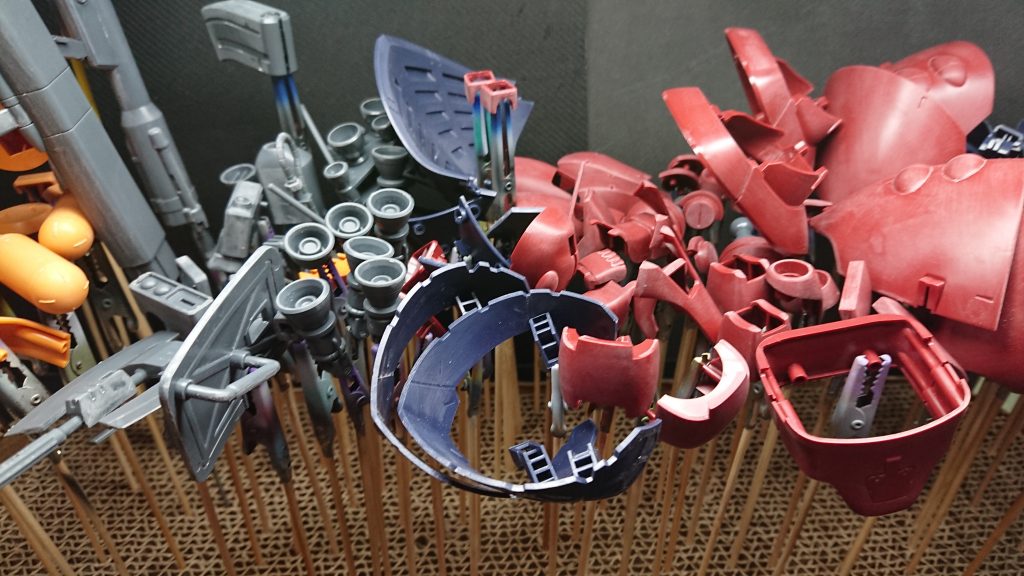 持ち手を装着してサフ吹き。