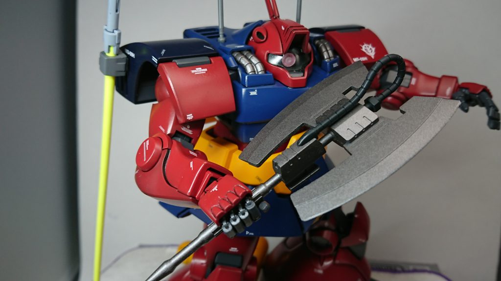 ヒート・トマホーク装備でポーズ違いを。