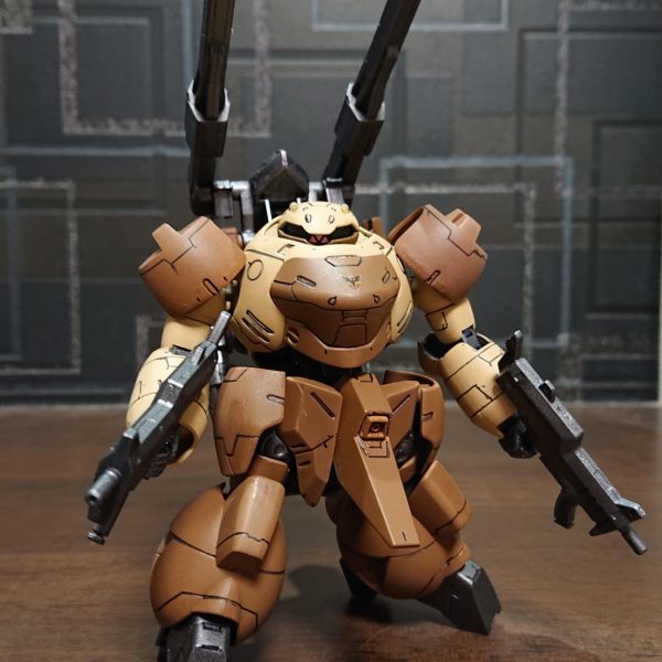 ランドマン・ロディ(砲撃戦仕様／アースカラー)