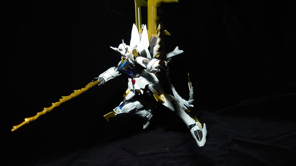 サーベルはホビージャパンムック本の鈴木さんの作例を参考にHDビルダーズパーツで〜めっさ似合う☆