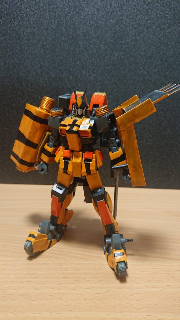 正面。こだわりとして余剰パーツが出ないようにしました。塗装はウェザリングとぼかしペンで筆ムラをごまかし。(笑)