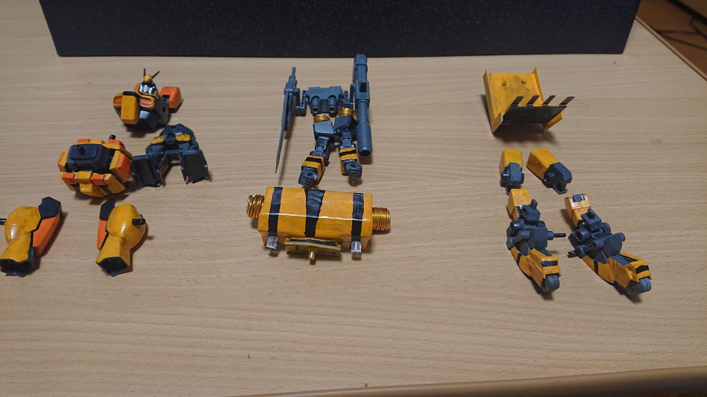 各形態のパーツ構成はこんな感じです。