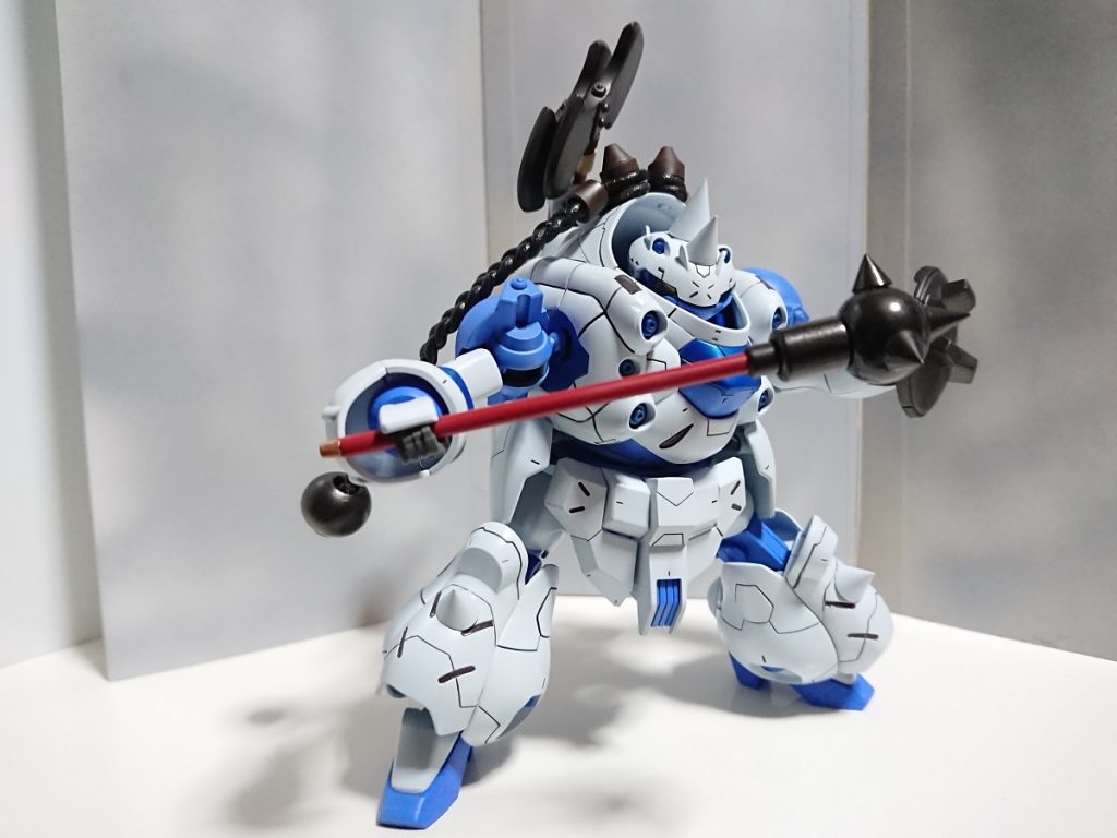 武装２ イエティメイス手芸用のビーズ、MSG、プラ材で作ったモーニングスター。斧以上に頑丈なので斧がダメなときに使います。