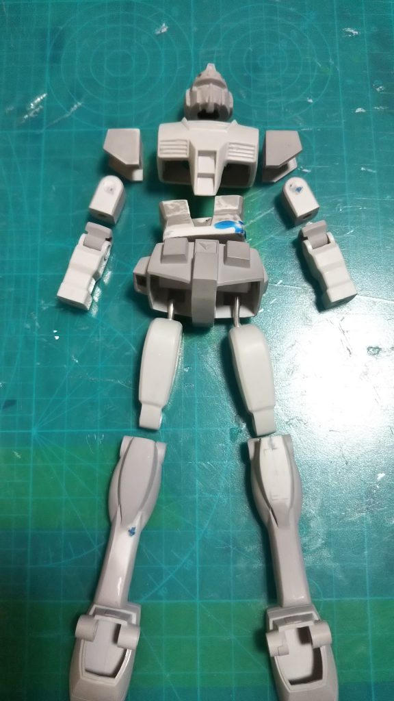 可動はオミットして取り付け位置を変更。