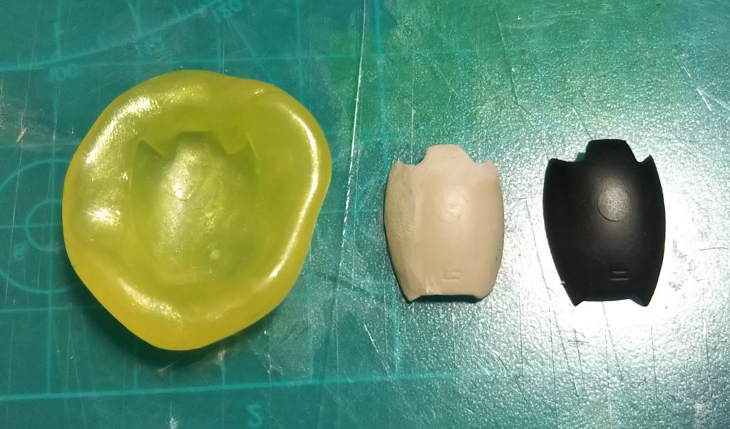 ふくらはぎの外装バーツを紛失してしまったのでおゆまるで複製しました。初めて使いましたが、うまくいったと思います。