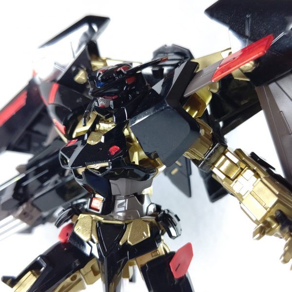 HG ガンダムアストレイ ゴールドフレーム天