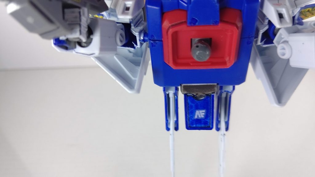 お遊びで見えにくい場所にアナハイムのマーキングを入れました。関与がバレたらおしまいですけどw