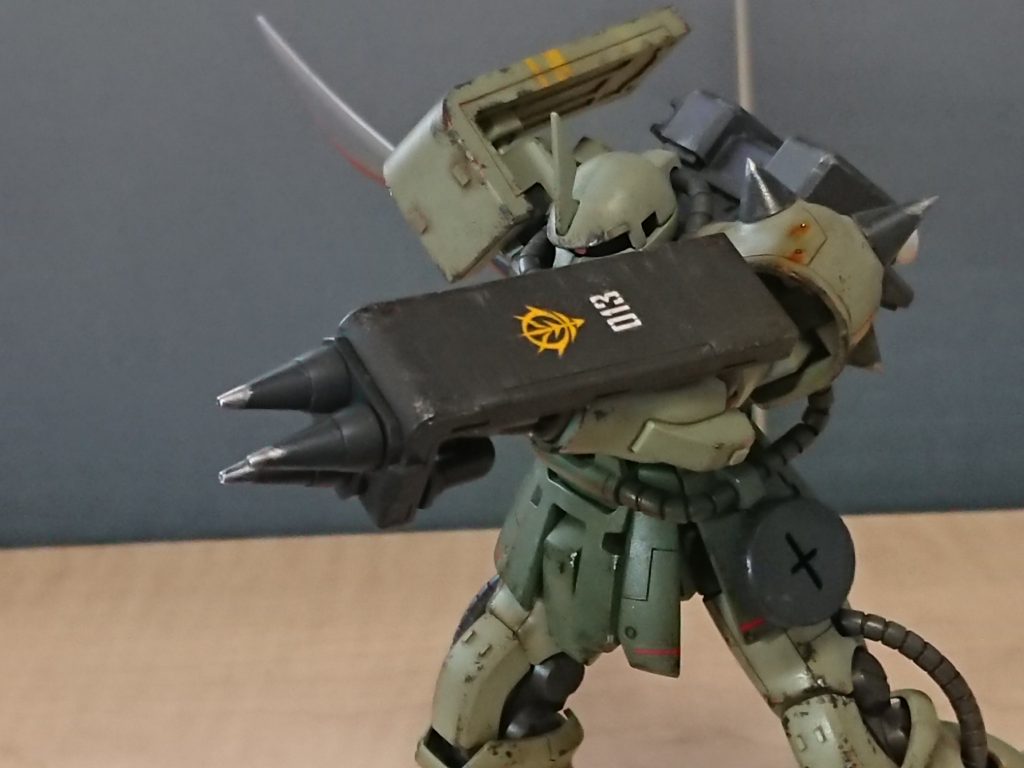 スパイクシールド