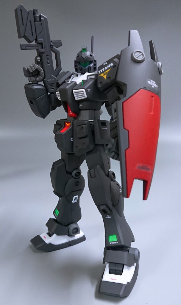 ジムクゥエルの頭部は差し替えにて、グリーンのバイザーはジムスナイパーⅡより