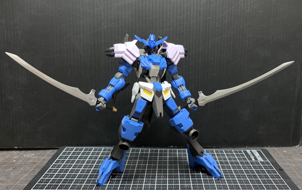 組み換えに使用したバルバトス第六形態とガンダムヴィダールもカタチにはなっているので完成を目指したいと思います。