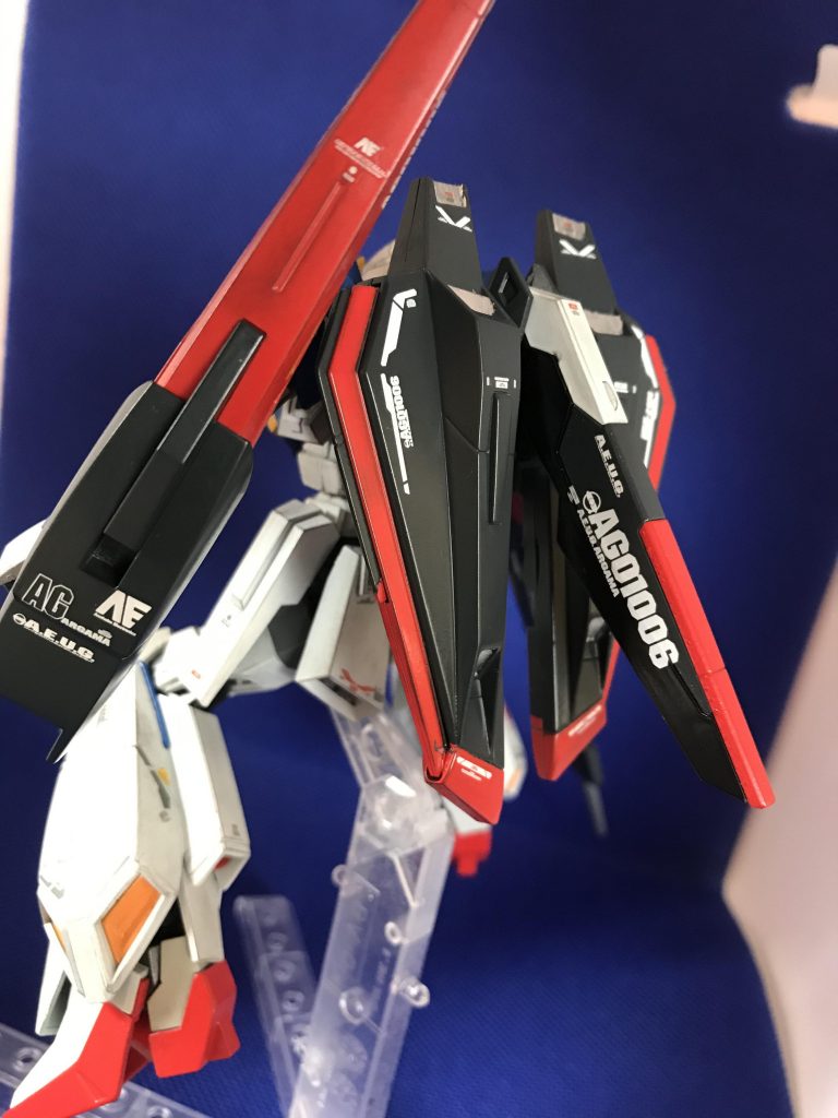 バックショット。デカールはRG用のものと汎用のものを使用しております。また、ウェザリングを申し訳程度に行っています。