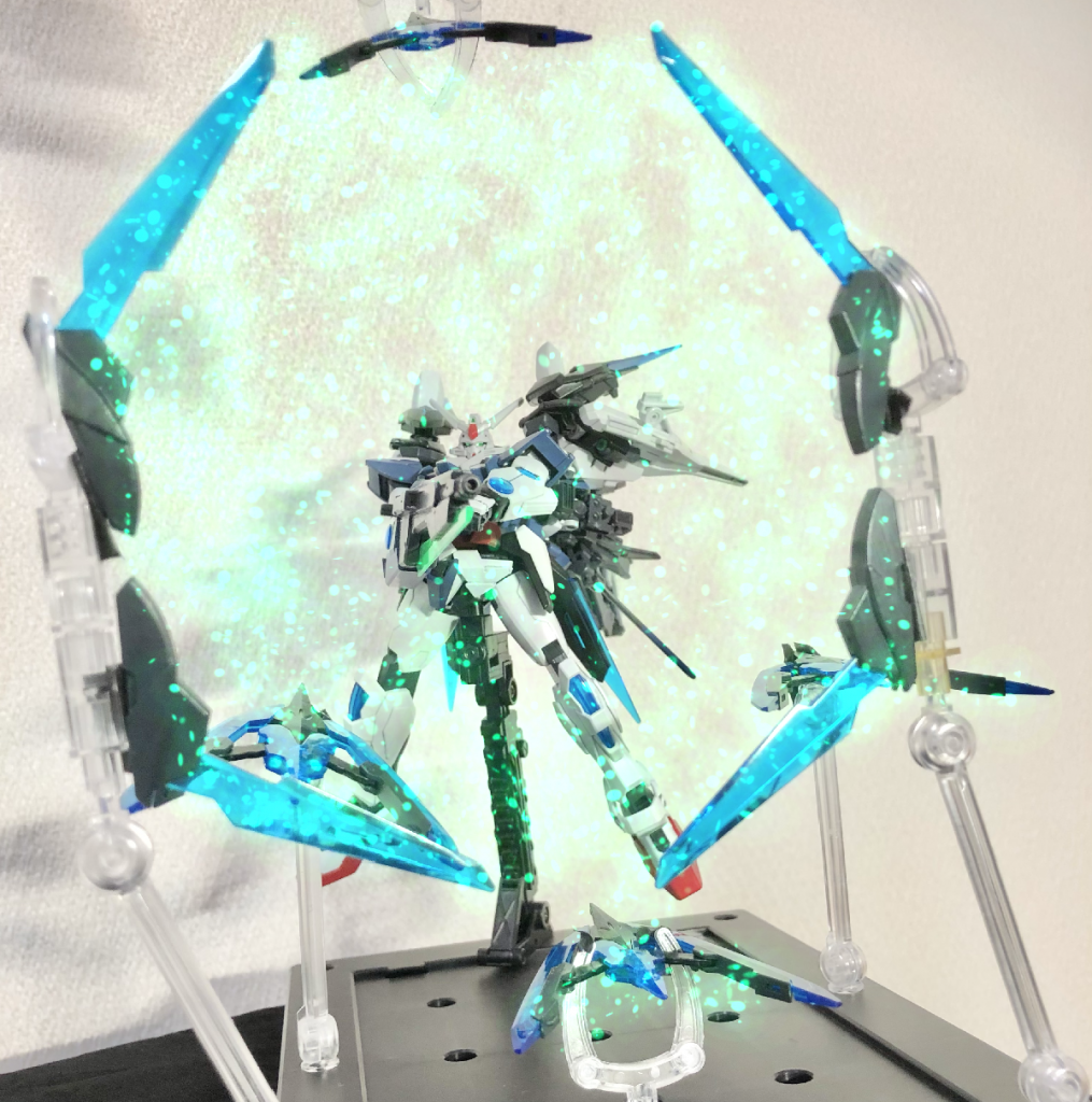 全てのＧＮソードビットを環状に展開、トリプレットドライヴシステムの膨大な粒子供給により攻守共に使用できるＧＮパワーゲートもより強力なレベルのものが張れます。 