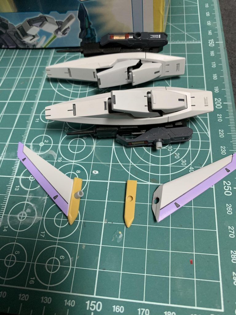 バックパックの羽の基部はプラ板を加工して作ってます⭐️