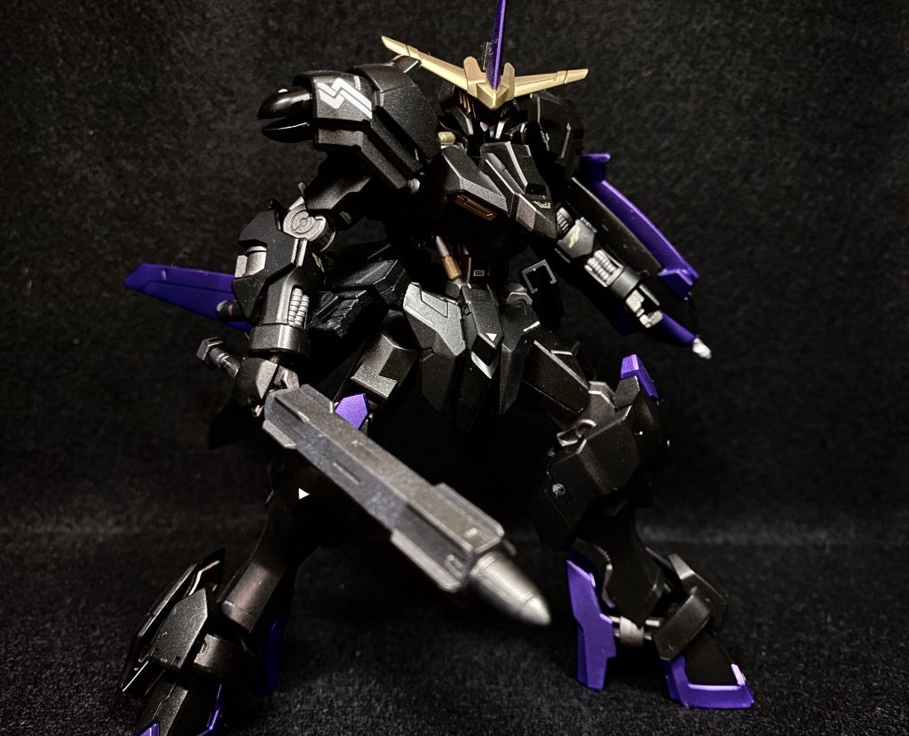 メイン武器のはずのショートクラブ、あんまうまいポージングが思いつかんのよな…