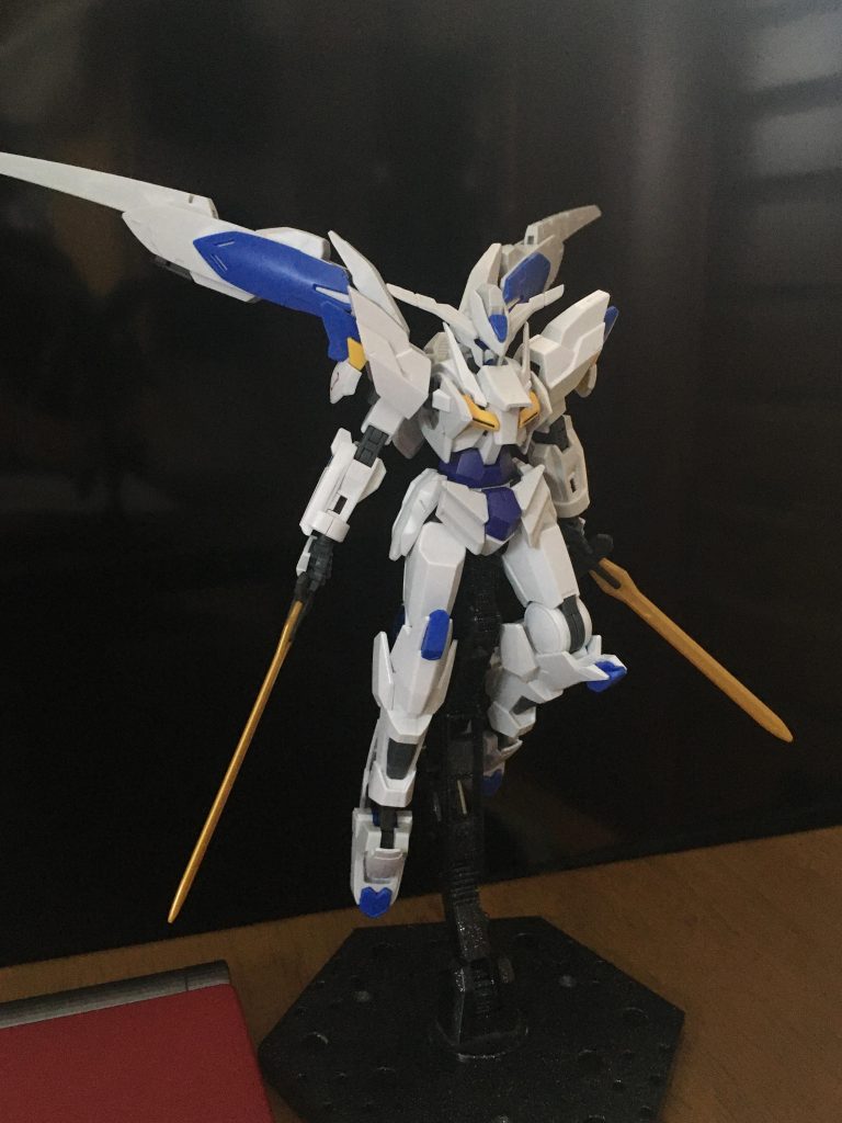 初期はバエルソードもスラスターウイングもそのままでした。今見ると少し寂しい気もしますね〜