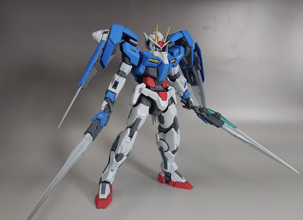 ００ガンダム　GNソードII＋GNシールド　装備