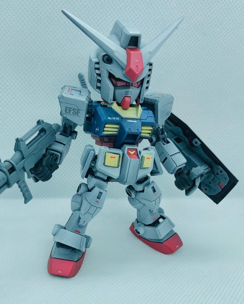 CSフレームは足首をビヨンドグローバルの接続部に交換し、腰を3mm延長しビヨンドの腹パーツをはめています。