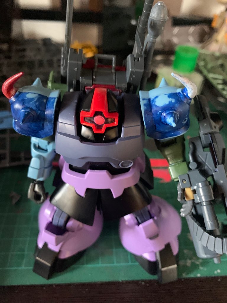 そして残るは塗装……でもその時にランバ・ラルに惚れてしまい