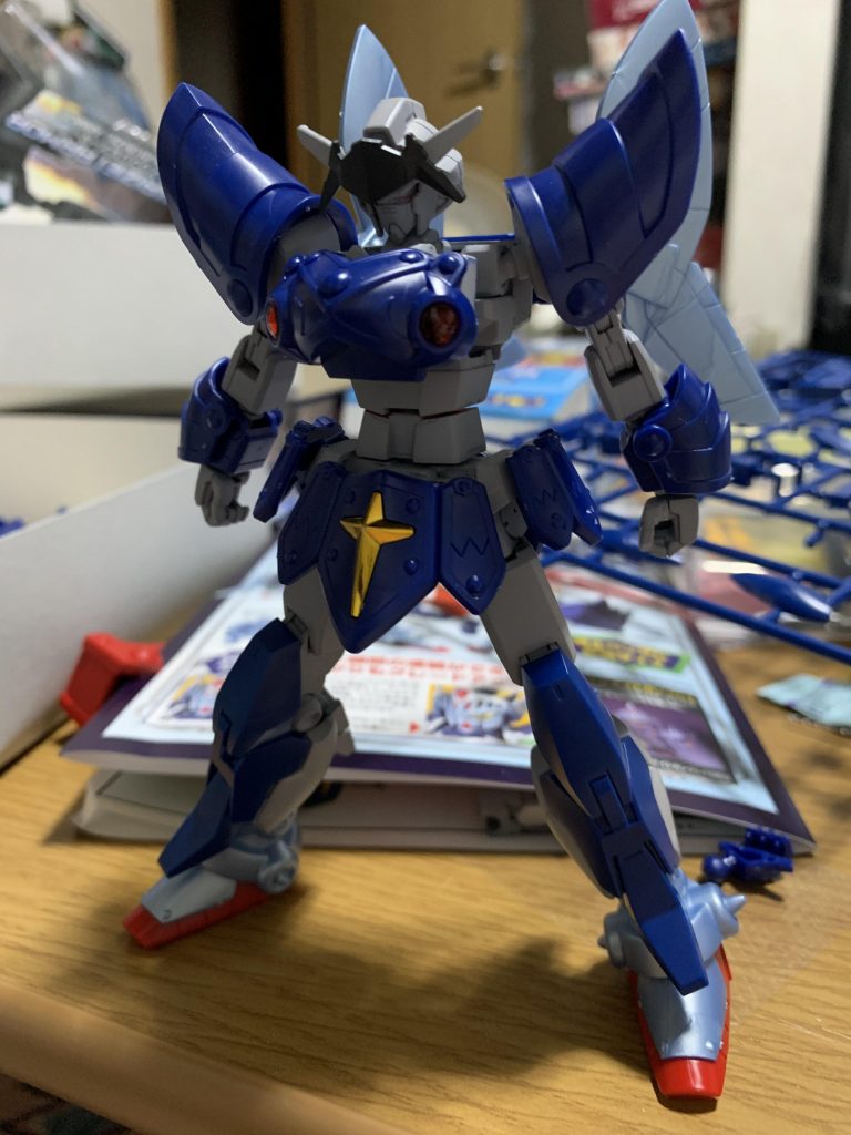 色々検証中。一応コアリアライズとして各種アーマーを付ける方向で進めてますがモチーフの機体のパーツとそのまま交換して差し替えで色々なリアル化を作る遊び方も考えてます