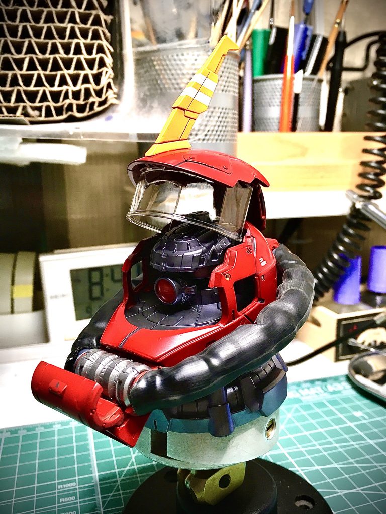 モノアイは少し前に延長してます。