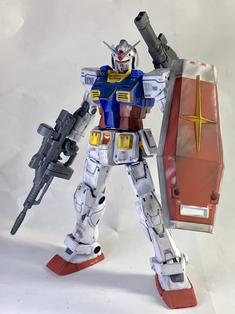 前期型のビームライフル装備ライフルがいつも馴染みがあるやつより若干ゴツくて改良途中感を感じました