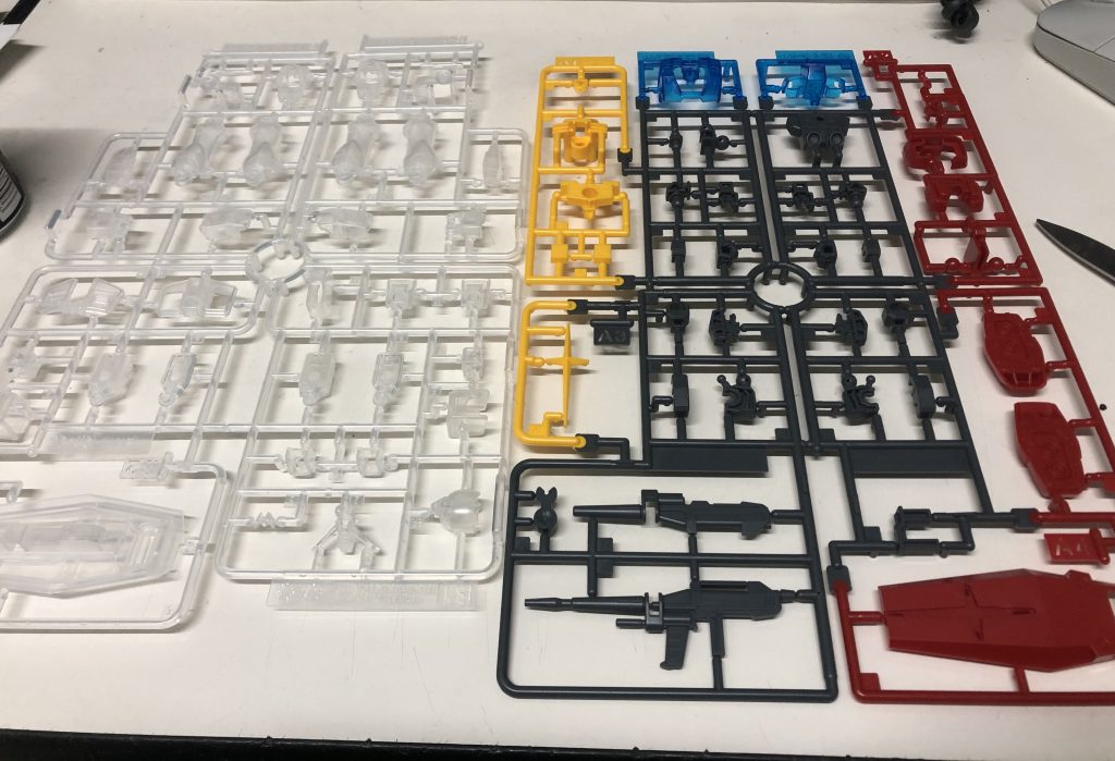 まずランナー2枚に驚き！