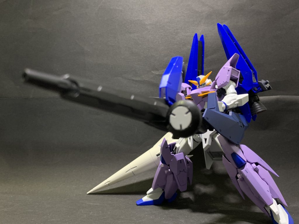 フォールディングロングビームランチャー全長が偉いことになったバーストランチャー。活躍は今後のバトローグなどであるのでしょうか。