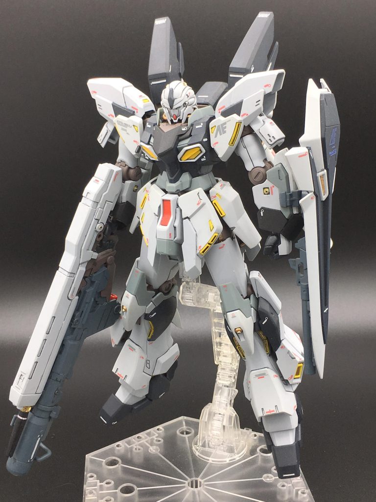 各部エングレービングは削り落としました。デカールはHGユニコーンとHIQパーツのコーションデカールを使用しています。