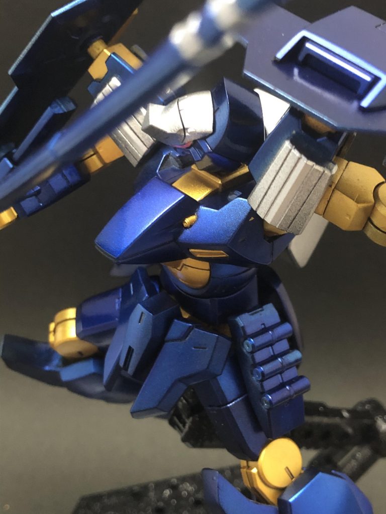 スターブライトゴールドホワイトシルバーなどを使用して塗り分けをしています