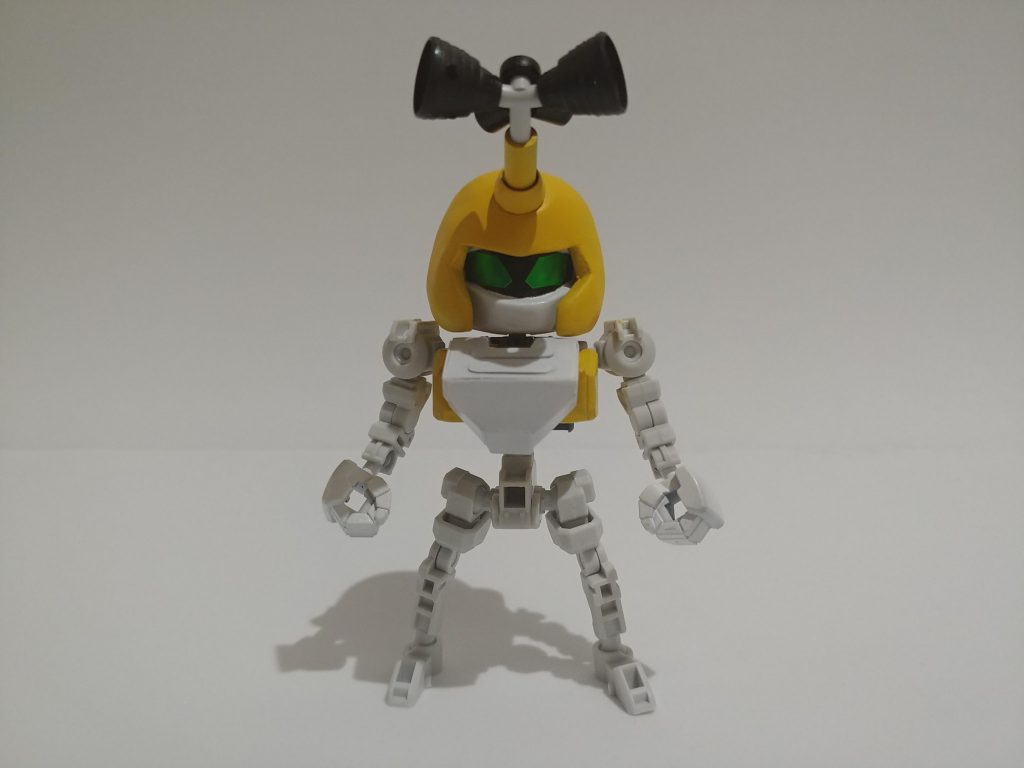 【頭部パーツ】：メダミサイル強力なミサイルを発射可能。装弾数は２発。爆風により、命中したパーツ以外にもダメージを与えることが可能。頭部パーツを破壊されると行動不能になるため、「たかがメインカメラをやられただけだ！」ごっこができない。