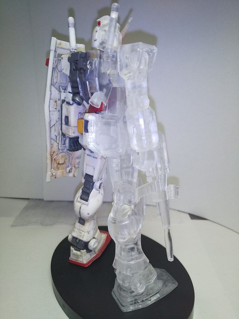 斜め後ろ。シールド汚しすぎたかな・・・•́ω•̀)?