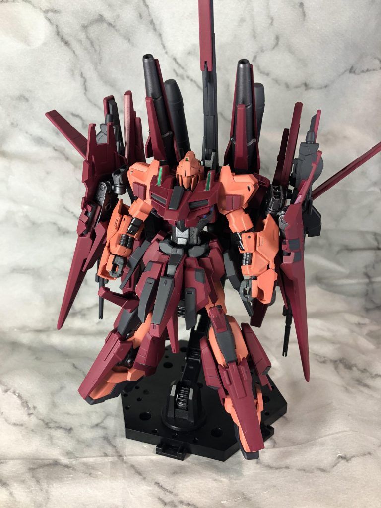 正面。上記のネタ通り、百万式をニコイチしてZZⅡでフルアーマーっぽくした感じ。装甲パージ機構はめんどいのでオミット。