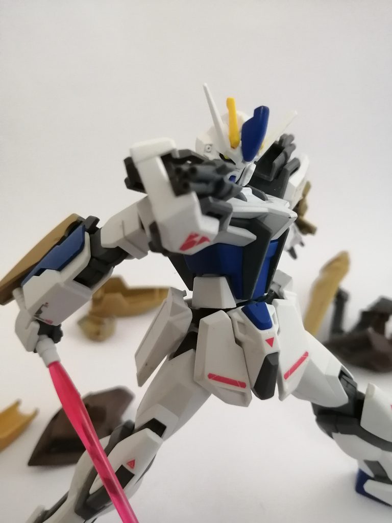 ガトリングガン/バルカン緊急用に使用される武装、威力は低い。・パワジムカーディガンの腕ガトリングを少し加工してます。