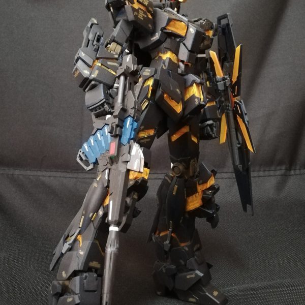 MG　ガンダムユニコーン2号機バンシィです、MGEX は高すぎて買えません