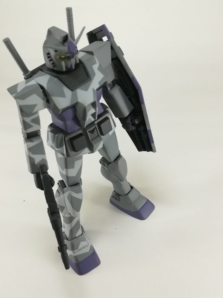 ジェガンのスプリッター迷彩が格好良くてなにかでやってみたいなと思ってたので、ロービジーつながりでちょうど良いかなと