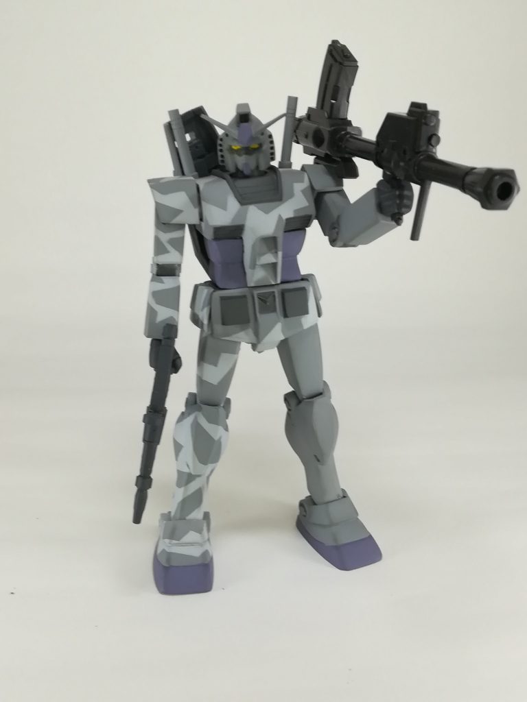 gフレームのEZ8のロケットランチャー持てます