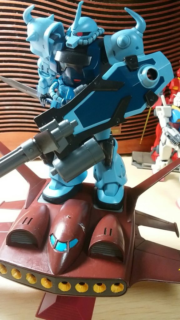 足の中とドダイｙｓに磁石を仕込んで落ちないように細工してます。最後までご覧頂き　ありがとうございました。 