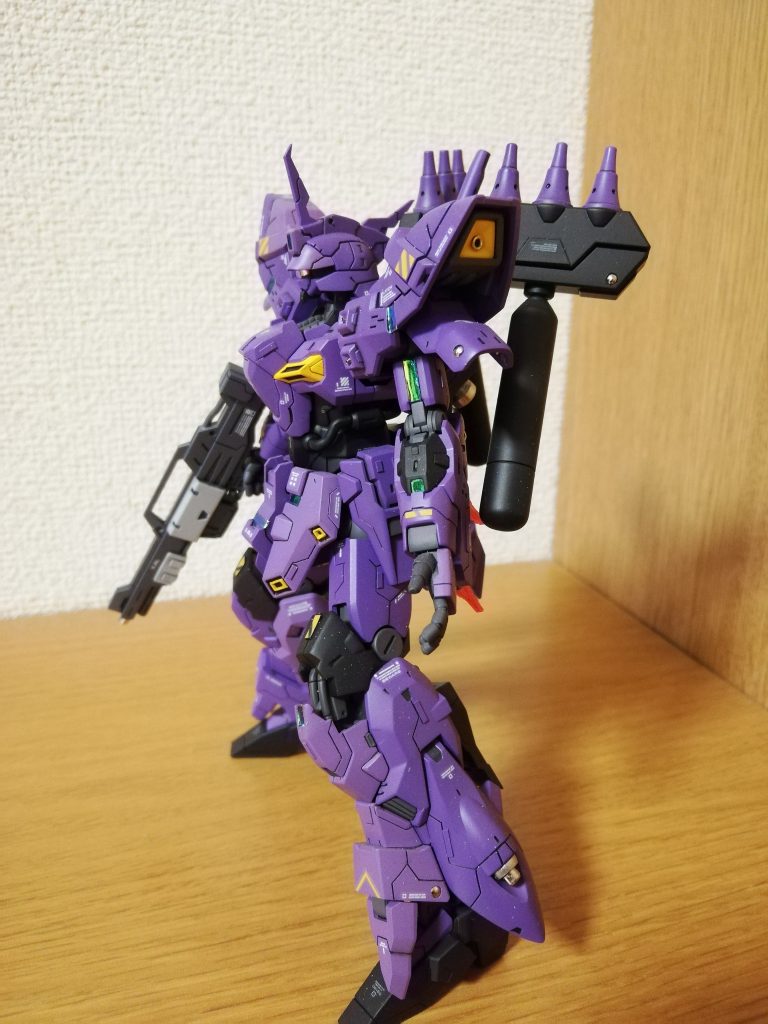 サイド1足のバーニアもメタルパーツに変更脹ら脛もメタルパーツを使用してます